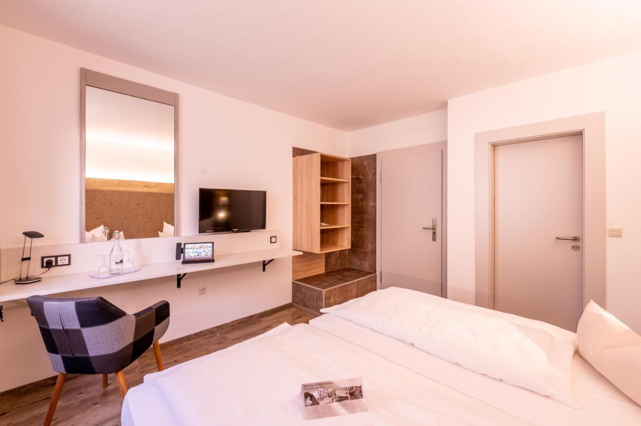 Zur Post Kuemmersbruck Hotel & Tiny Houses المظهر الخارجي الصورة